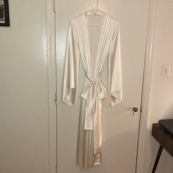 Ivory Satin Bridal Getting-Ready Robe - Picture 6 of 6